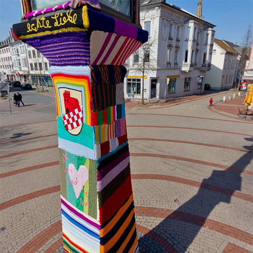 Dortmund Hörde Schlanke Mathilde Guerilla Knitting Panorama